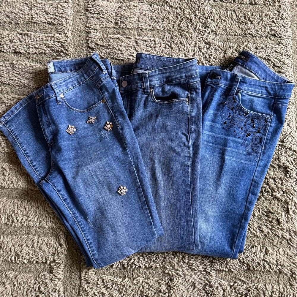 ✨ Bundle of 3 Women’s Size 6 Jeans – Glam Denim Lot ✨